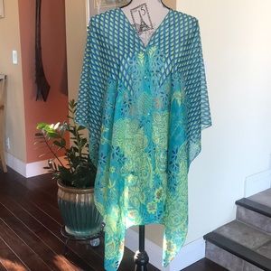 Multiple accent cover top/ wrap